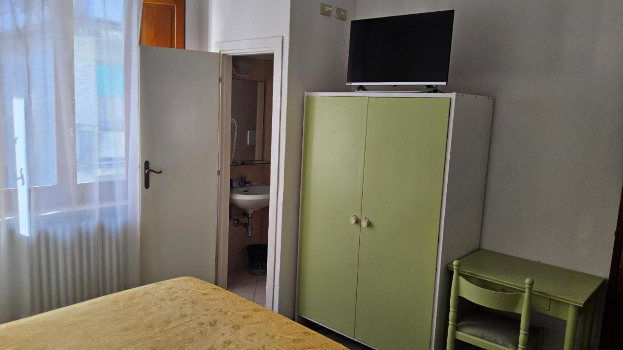Verena Dependance Savoia & Campana Montecatini Terme Luaran gambar