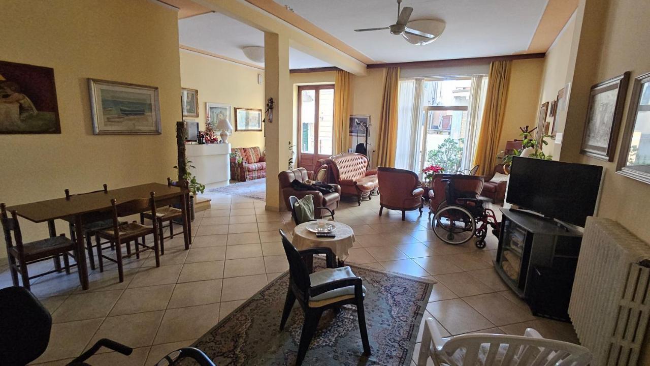 Verena Dependance Savoia & Campana Montecatini Terme Luaran gambar